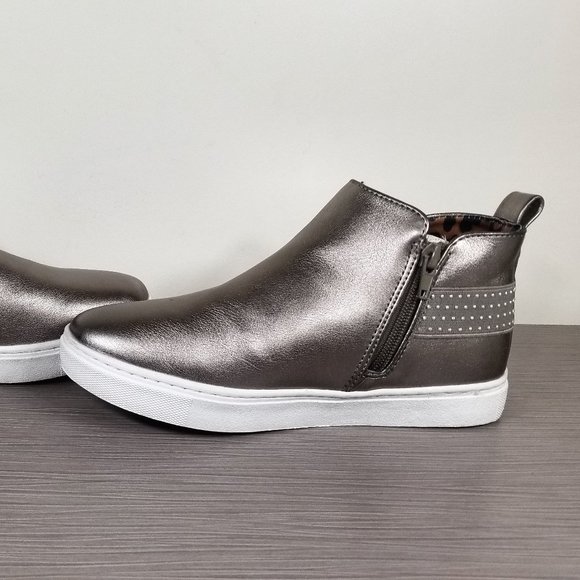 Steve Madden Crusin' Metallic Platform Sneaker, Platinum, Big Kid Size 5 M 8-12 - Picture 6 of 8